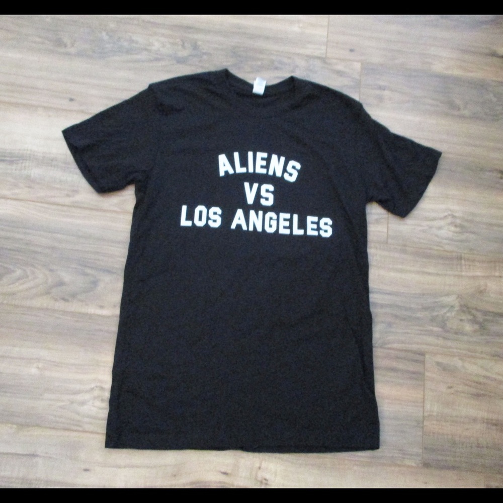 ALIENS VS LOS ANGELES SEEK CONQUER & DESTROY TEES